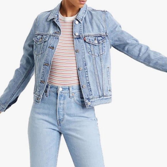Levi’s 100% Cotton Vintage Fit Denim Trucker Jacket - Picture 1 of 9